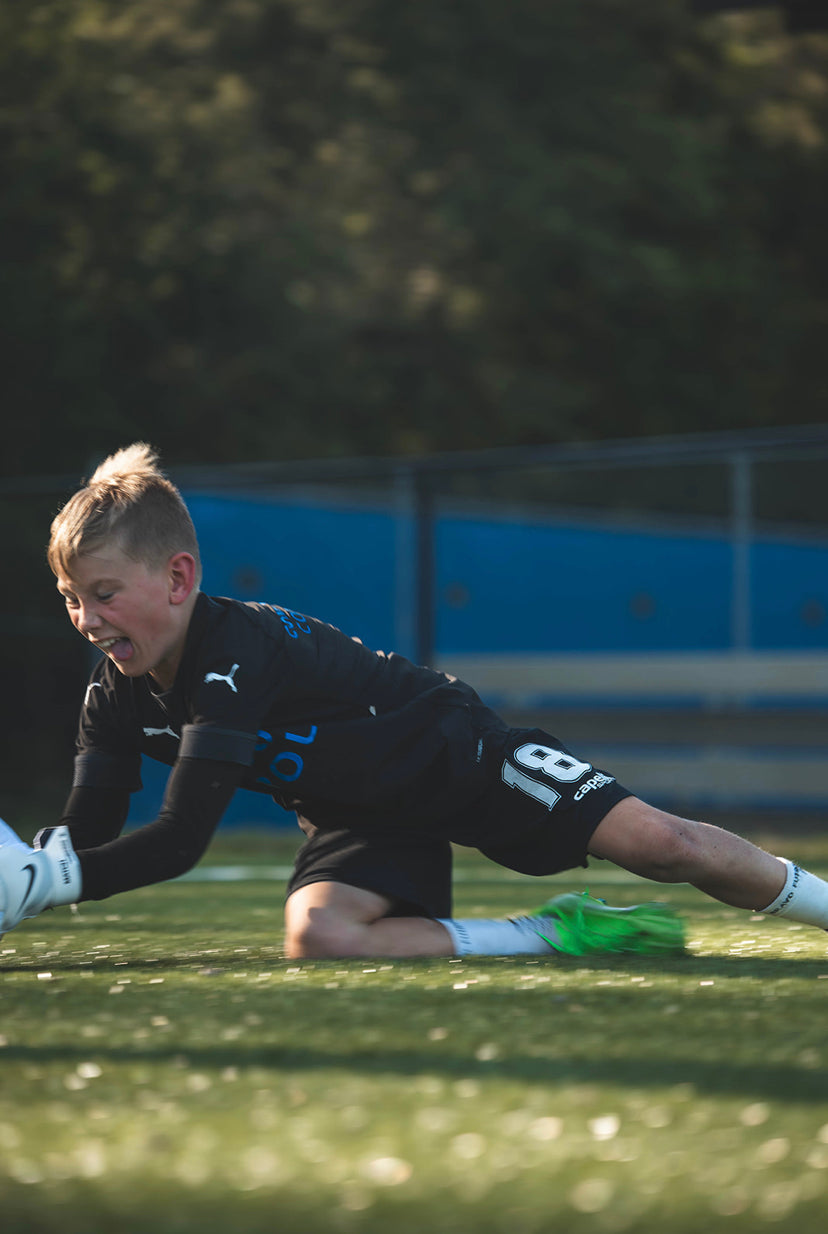 BRAVO FUTBOL ACADEMY (July 7th, 8th, 9th KEEPER CAMP): Grades 3-8