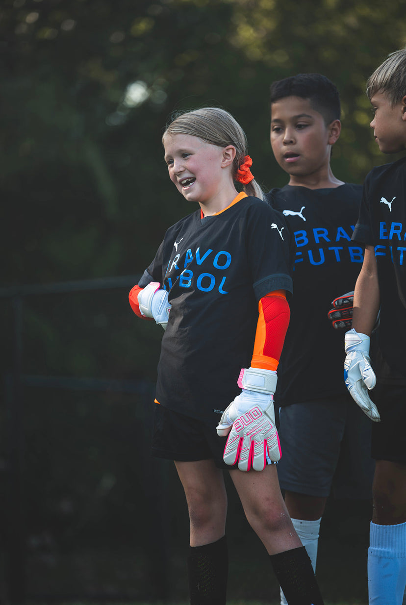 BRAVO FUTBOL ACADEMY (July 7th, 8th, 9th KEEPER CAMP): Grades 3-8